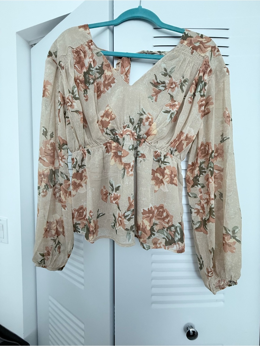 Promesa Beige Floral V-Neck Peplum Blouse